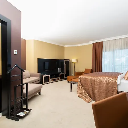 Almira Thermal & Convention Center Hotel 5*