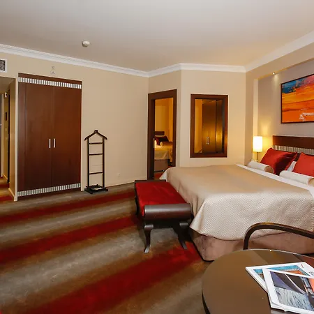 Almira Thermal & Convention Center Otel
