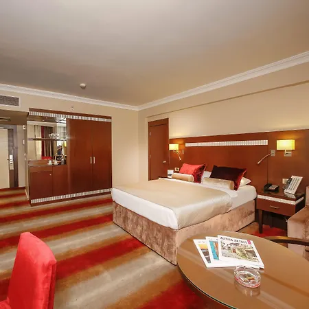 Отель Almira Thermal & Convention Center