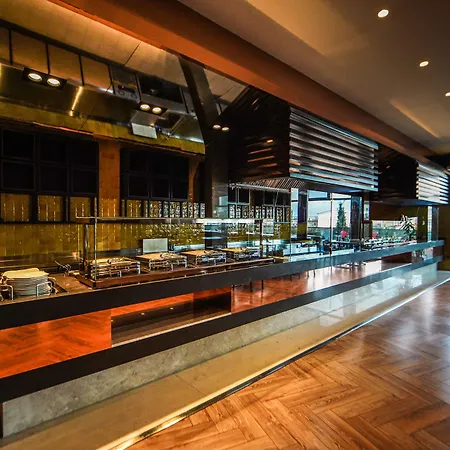 Almira Thermal & Convention Center 酒店 伯萨