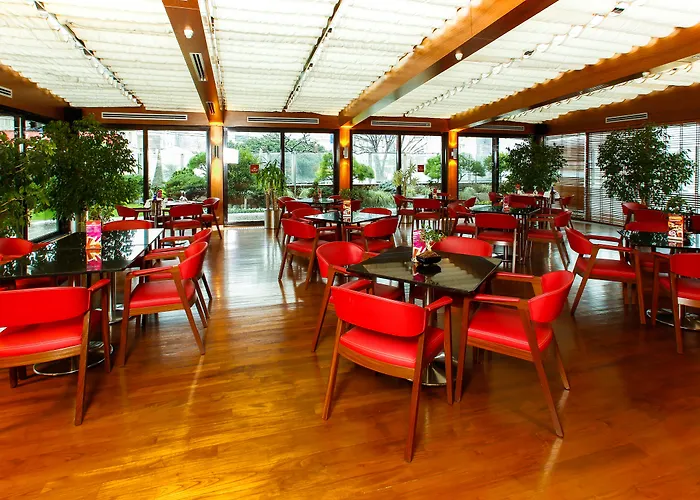 Almira Thermal & Convention Center Отель