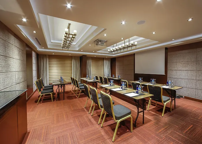 Almira Thermal & Convention Center Отель