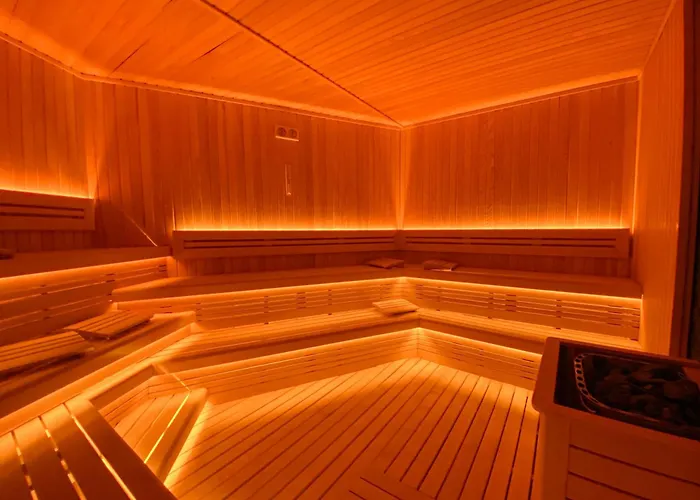 Отель Almira Thermal & Convention Center 5*