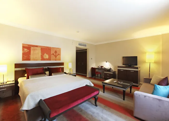 Отель Almira Thermal & Convention Center