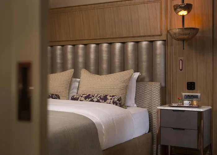 Отель Almira Thermal & Convention Center