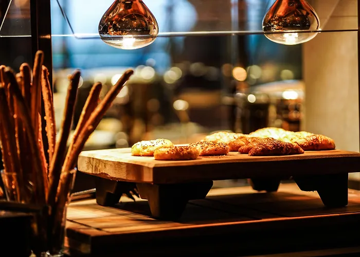 Отель Almira Thermal & Convention Center